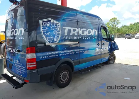 2018 Mercedes-Benz Sprinter 2500 Standard Roof V6 из США, поврежденный, VIN WD3PE7CD3JP641332